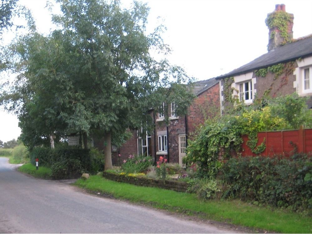 Martin Lane Farm Holiday Cottages Burscough Bagian luar foto